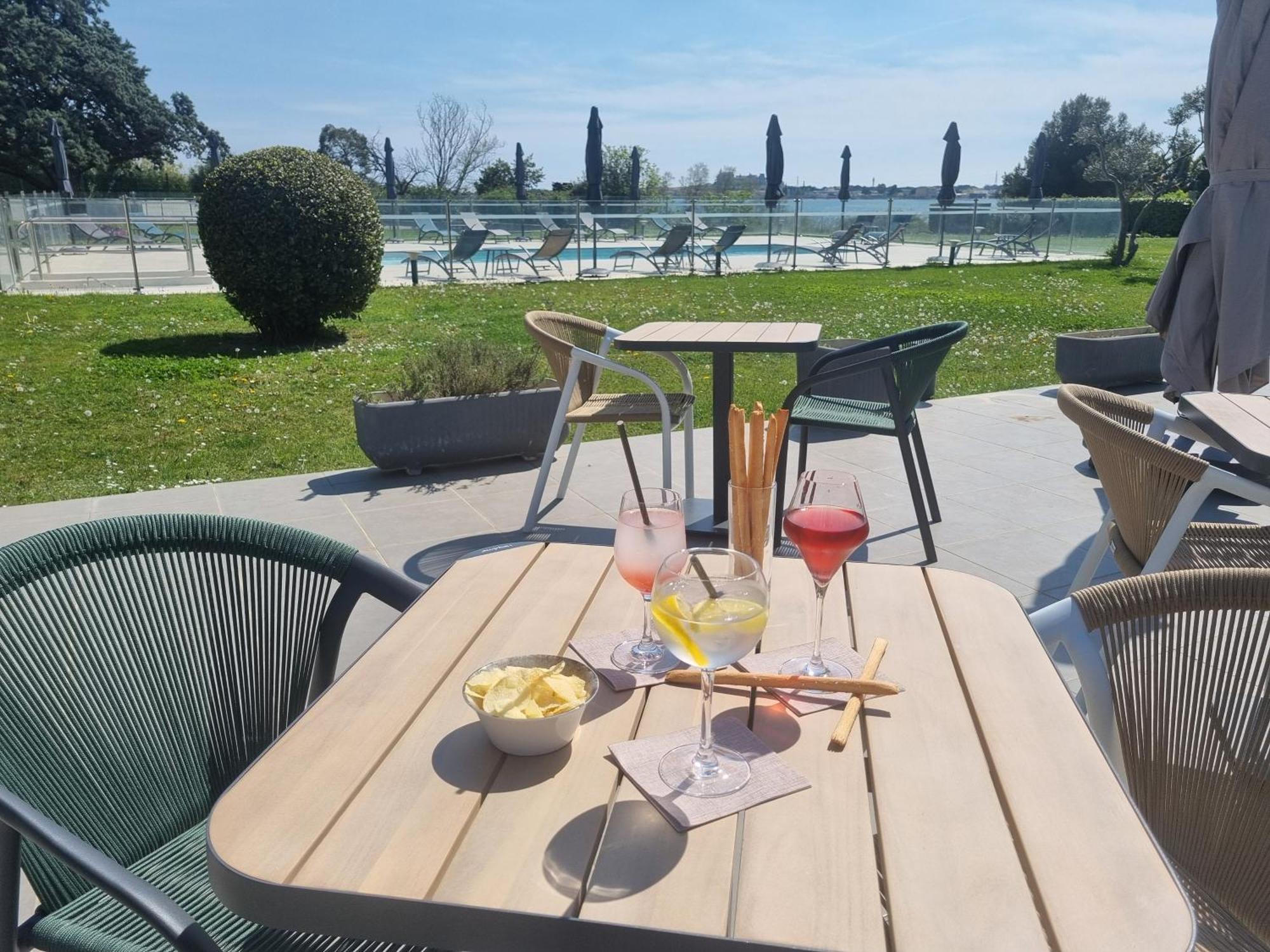Ariane Hotel Fos Sur Mer Fos-sur-Mer Exterior foto